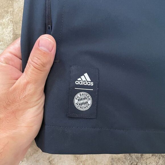 ADIDAS BAYERN MUNCHEN FC MUNICH SOCCER FULL ZIP WARM-UP TRACK JACKET MEN'S SMALL - Picture 4 of 8